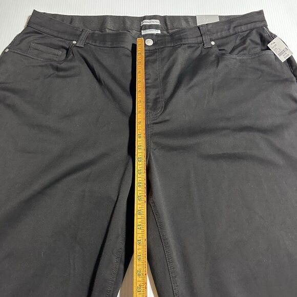 Catherines Sateen Capri Pants Stretch Comfort Waist Size 30 W Black NWT - Picture 11 of 12